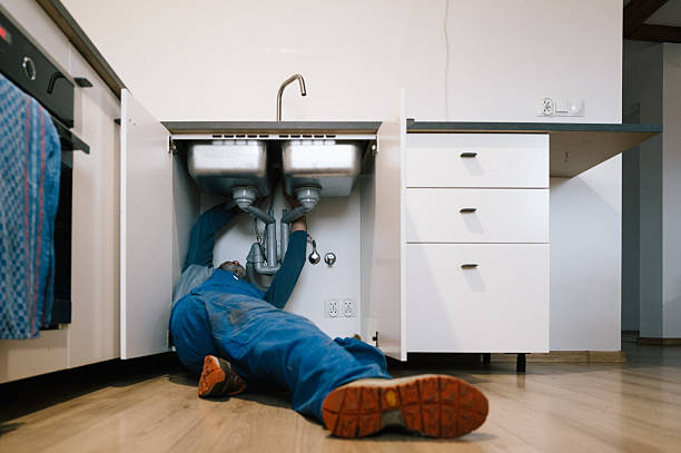 Professional Leak Detection technician working in Devon, PA